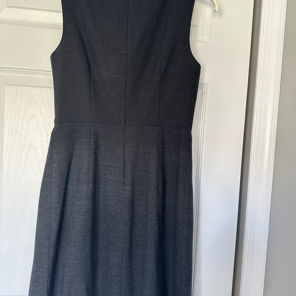 Elegant Black Sleeveless Dress. Theory. Size 2